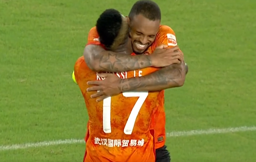 中超联赛-林蝎子摆洛佩兹破武汉2-1大连获得首胜