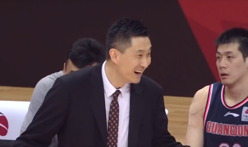 杜峰:其实你可以做的更好 对球员的表现特别自豪