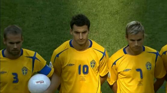 瑞典教练安德森:伊布是我国最好的足球运动员