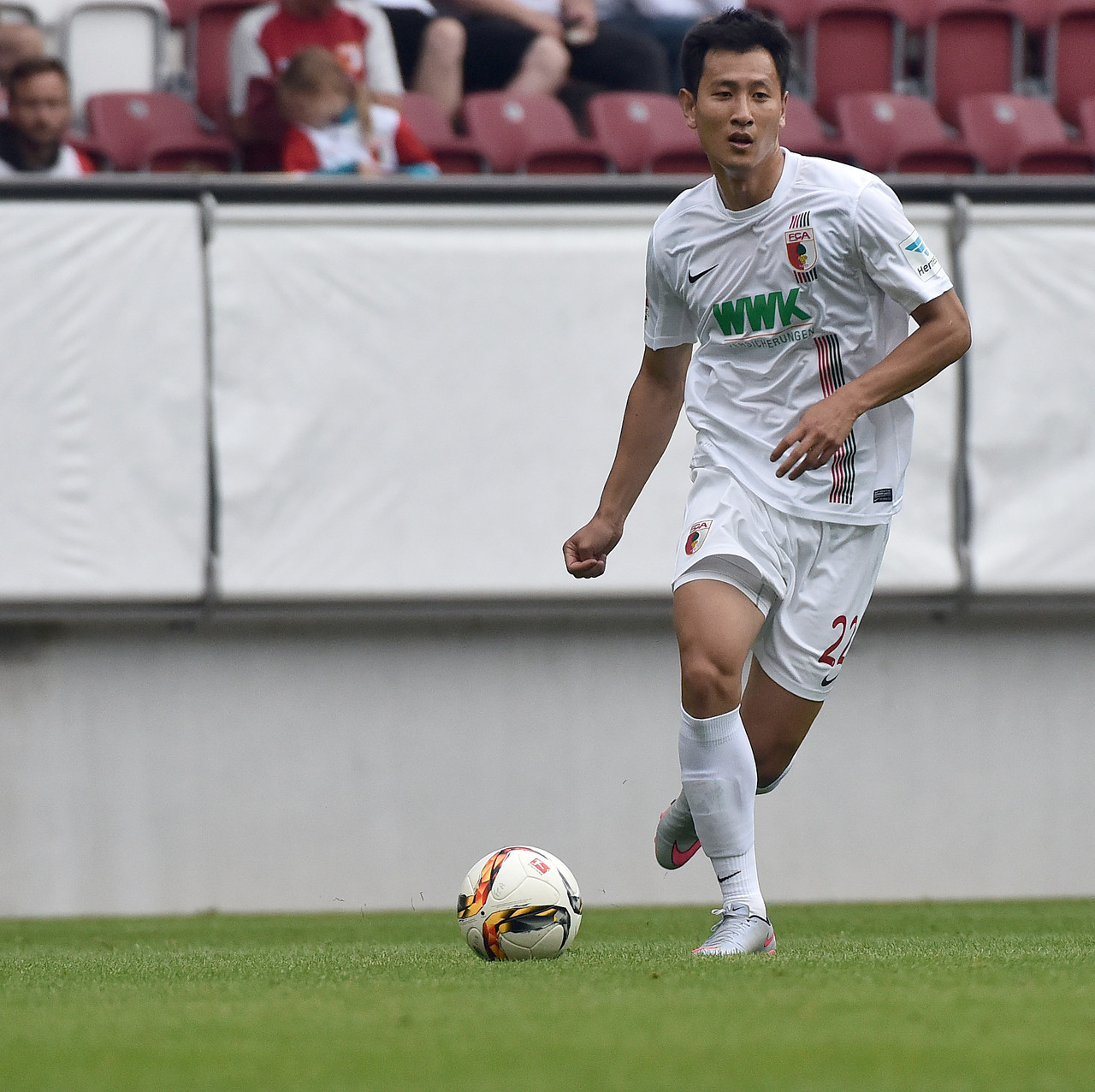 韩媒:在欧洲效力十年后 韩国前锋池东宇加盟首尔FC