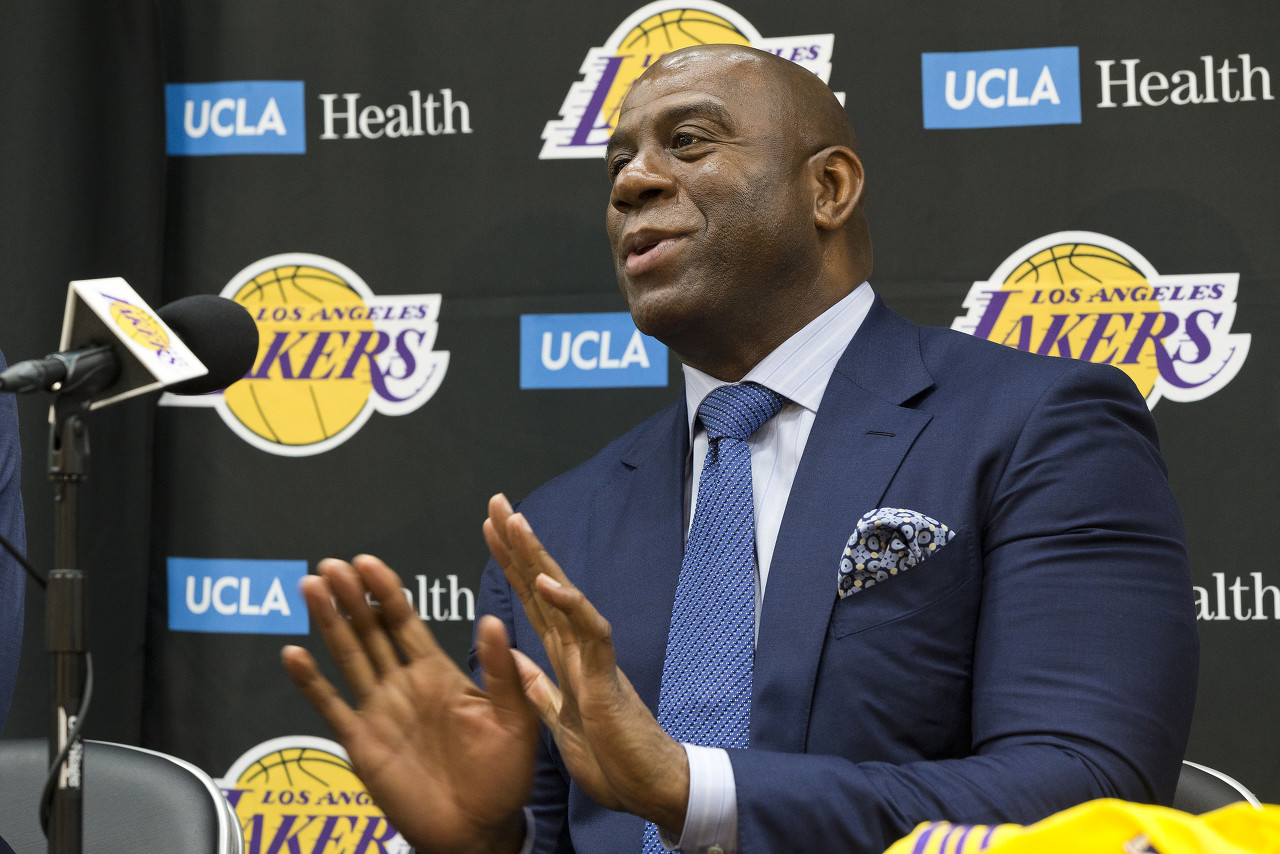魔术师：我想拥有一支NBA球队 曾拒绝勇士邀请因为我只爱湖人