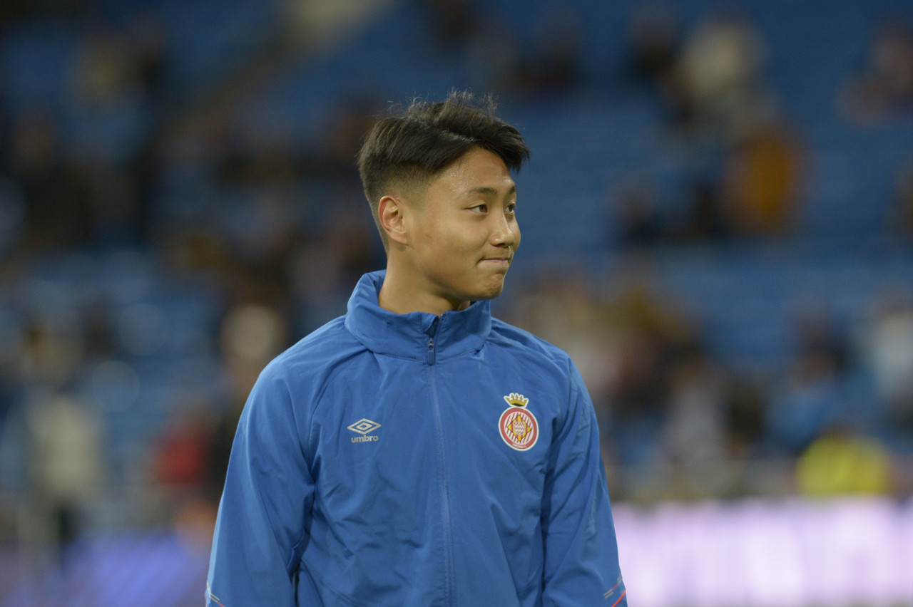 官方:前巴塞罗那青年球员白胜浩回到中国加入全日空现代