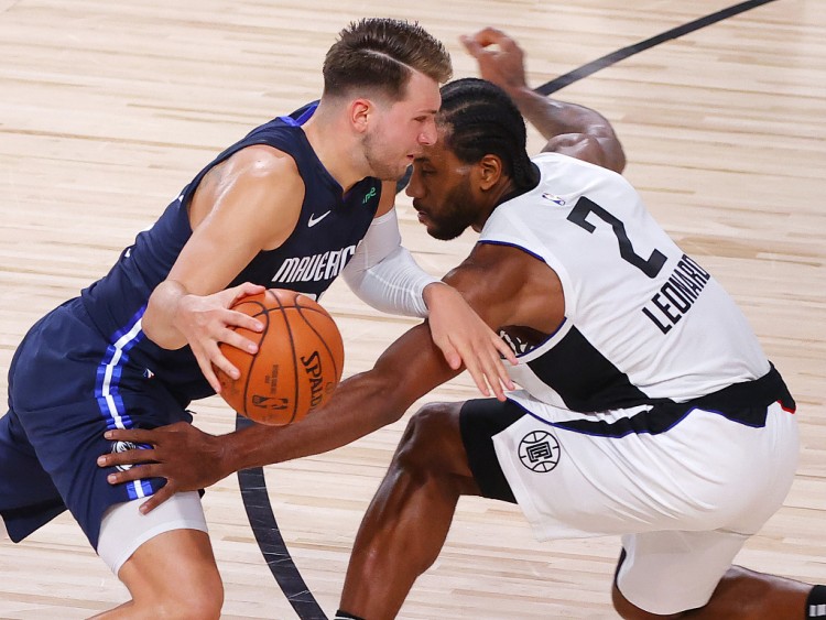 NBA色彩经典:快船战胜孤胆游侠 拖入抢七