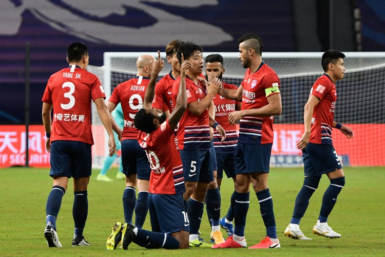 足球新闻:重庆球员知道新赛季很艰难 但他们会为重庆市的荣誉而战