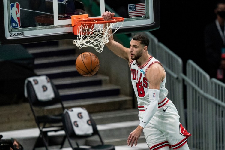 拉文上半场拿下39分成为NBA 20年来继科比·克莱之后的第三人