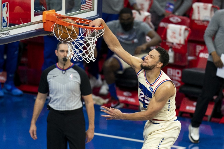 西蒙斯:从比赛开始 给身体对抗NBA 禁止小男孩进入