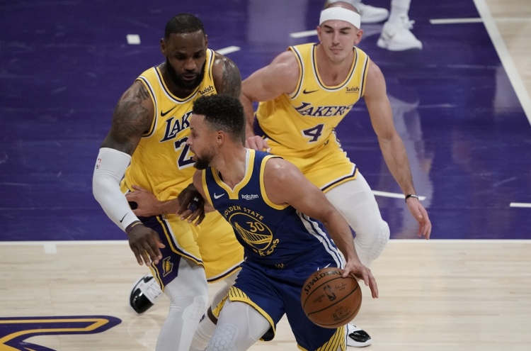 NBA颜色经典:篮网击败尼克斯赢得背靠背德比勇士输给湖人