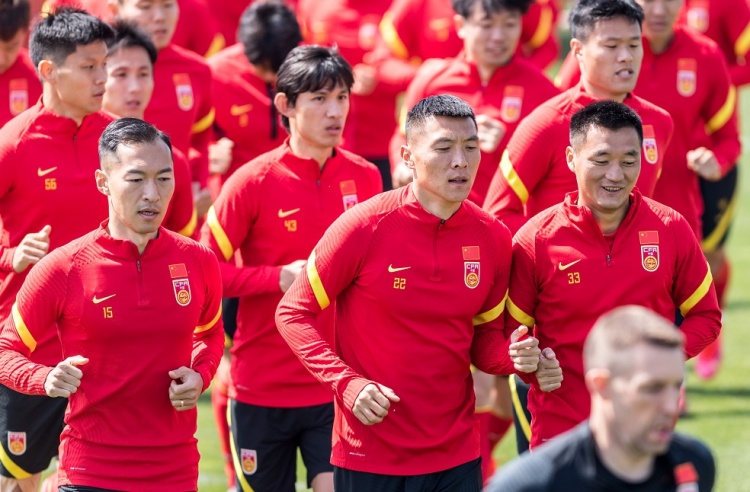 苏媒体:中国男足如何走出困境？女子足球队的女孩们做了最好的示范