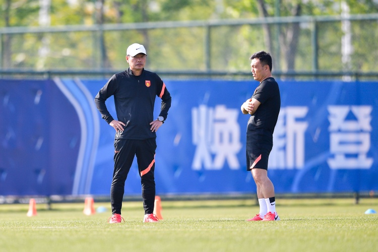 足球报：主教练和核心外援均已抵达中国 河北大概率不会缺席联赛