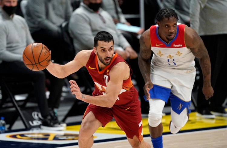 坎帕佐19分10助分创造NBA职业生涯新高 他先剪了两双