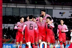 世预赛韩国1-0胜阿联酋 孙兴慜两次击中门框