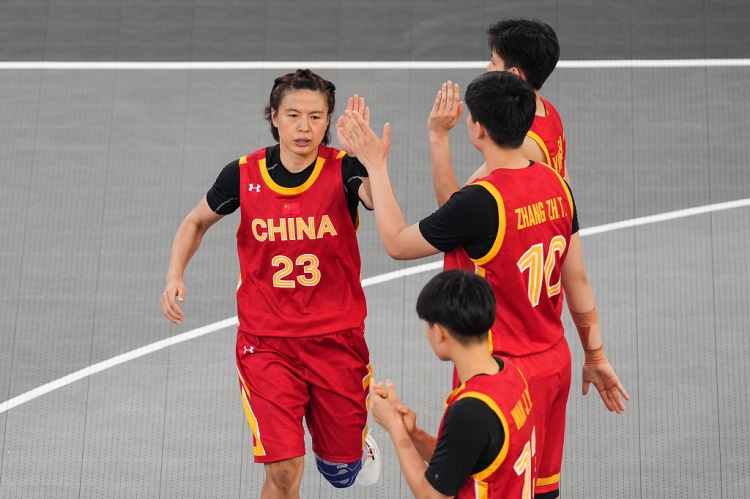 三人篮球奥运趣味简历：张宁从小是詹蜜王丽丽偶像是乔丹&苗立杰