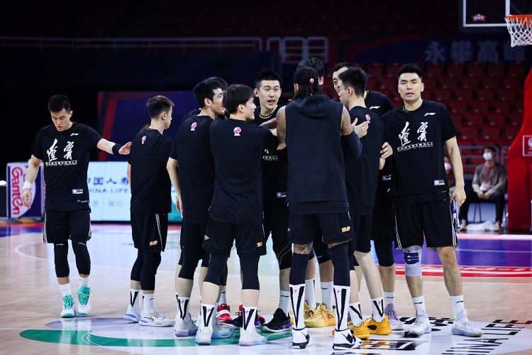 篮协公布2223CBA联赛最终名次：上海&江苏成绩被取消辽宁第一