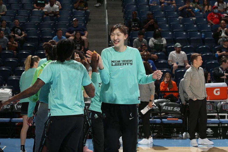 青出于蓝而胜于蓝！韩旭赢了自己WNBA