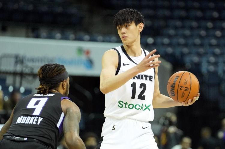 2022年NBA选秀大会：中国球员曾凡博遗憾落选