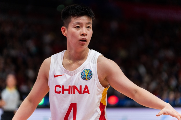 替补上场表现出色！李缘发文：女篮世界杯 前进[给力]