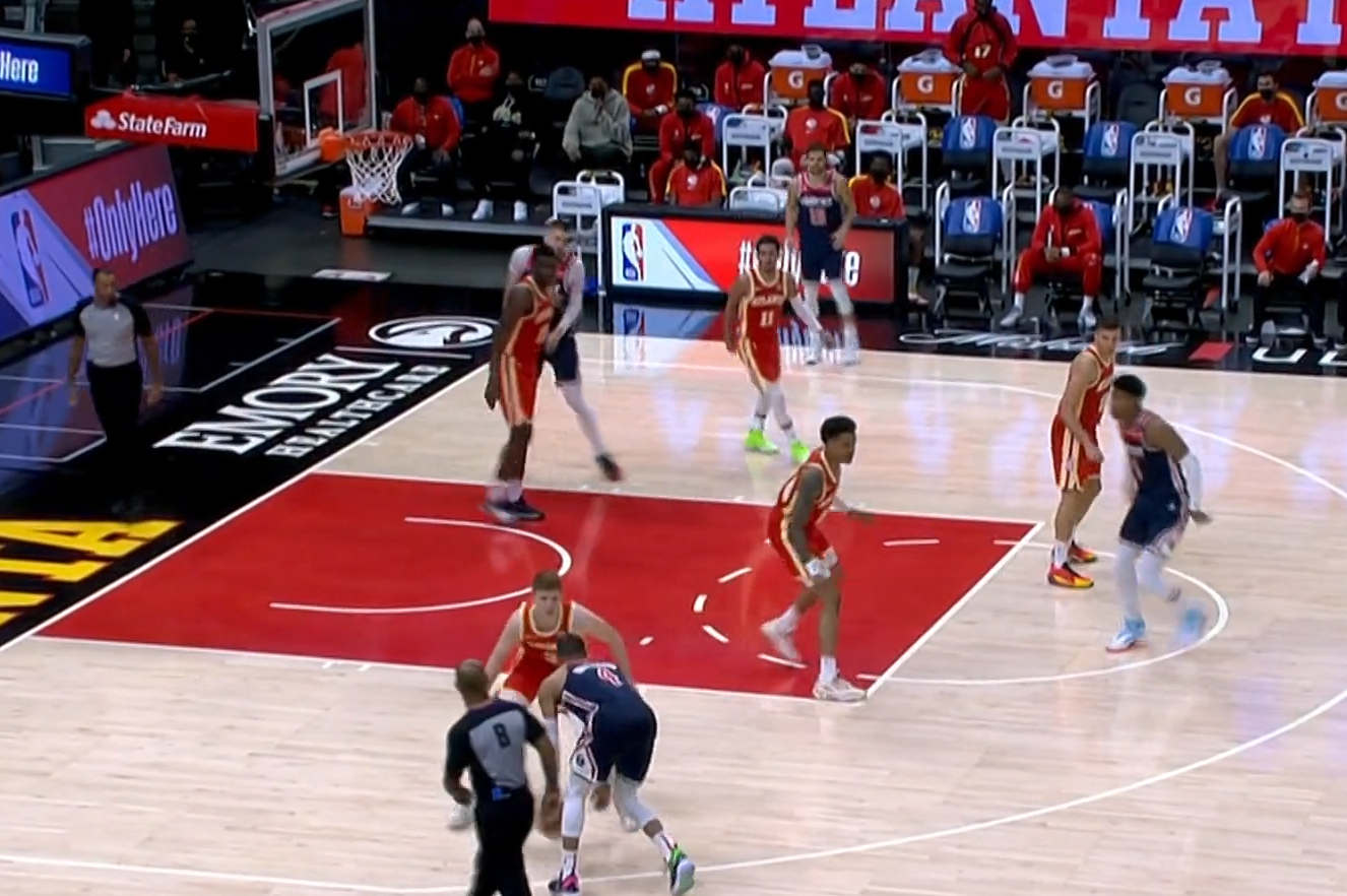 NBA-邵伟34 5 15特里扬33 8 9老鹰主场险胜奇才