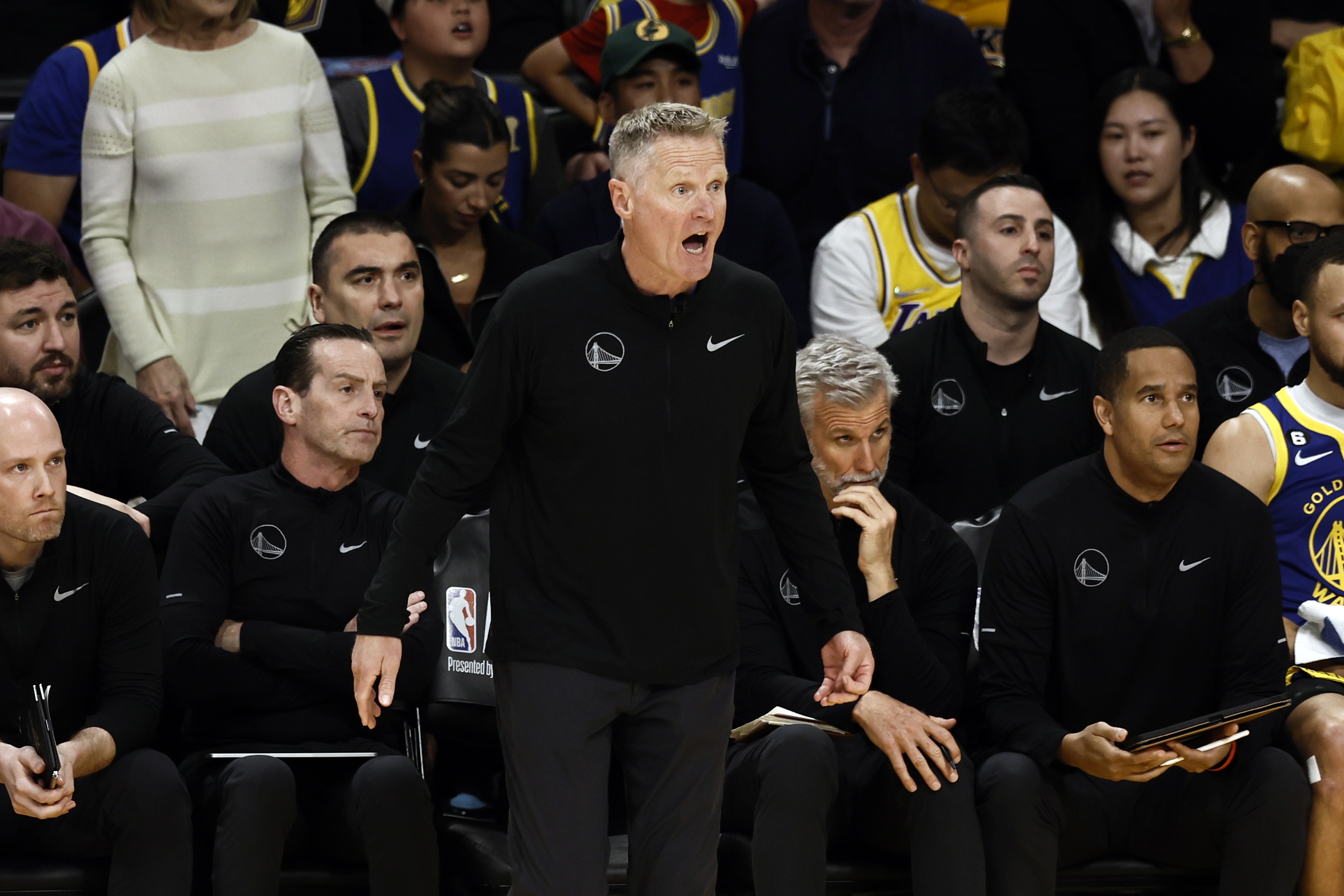 NBA官方：不论第二次挑战结果如何都将扣除一个暂停