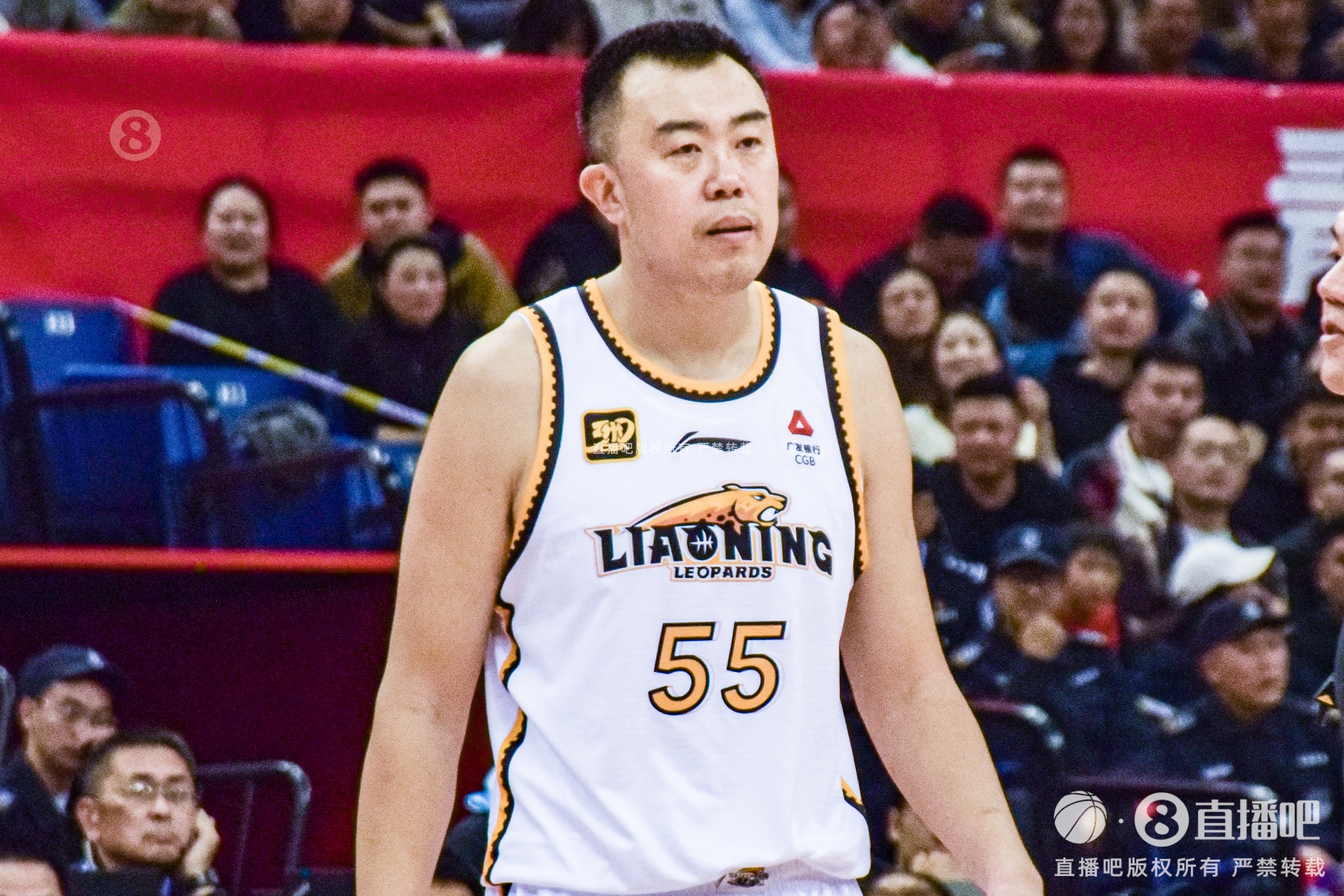 媒体人：辽宁队长韩德君、新疆队长阿不都沙拉木都因伤缺席G2