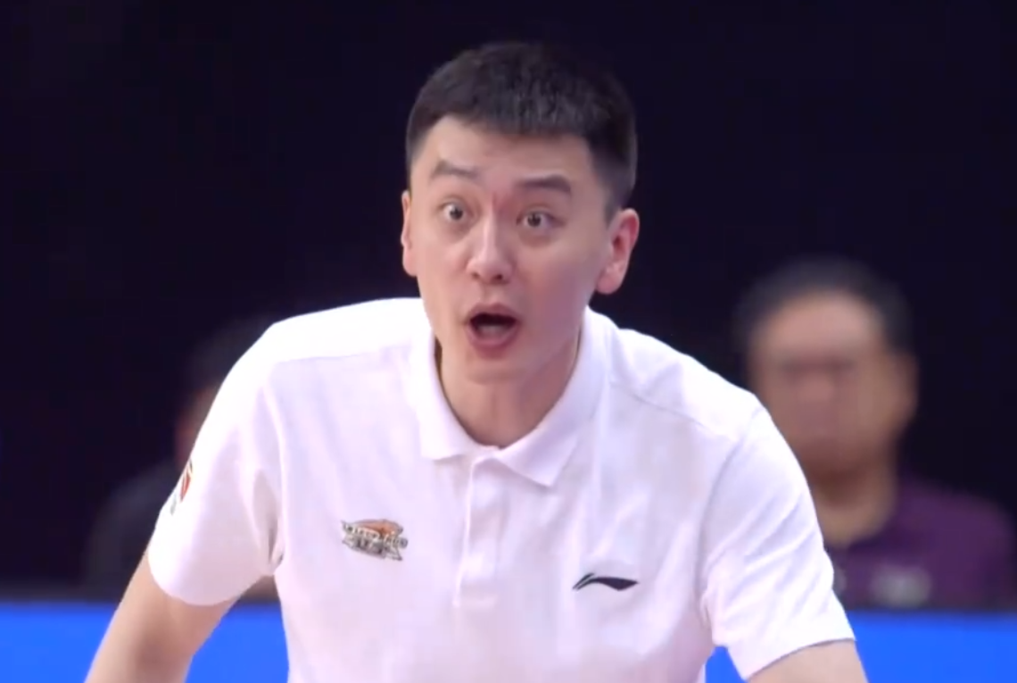 廖篮球总经理:俱乐部完全信任杨明 他将继续执教球队
