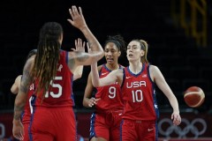 美国女篮击败澳大利亚女篮斯图尔特23 5格里纳15 8