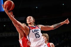 美国女篮战胜日本夺冠 实现7连冠 远超美国男篮