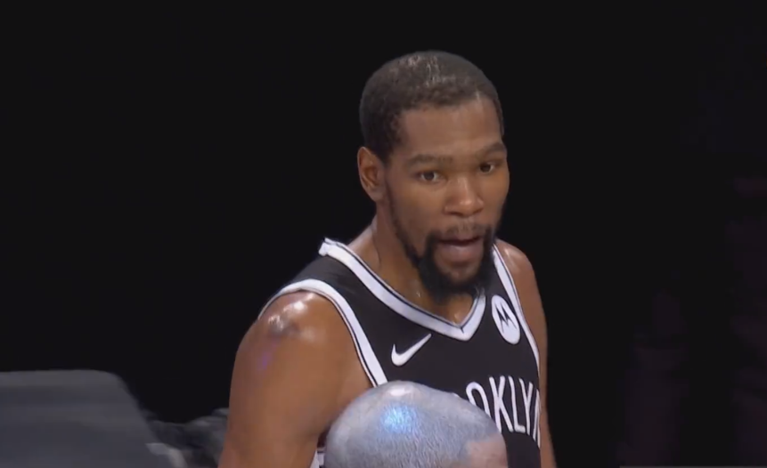 目标是再赢得三次冠军？KD:这些话我就不说了 我不太了解那个记者