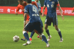 山东泰山1-1河南嵩山龙门多拉多首开纪录孙俊豪出道球救星