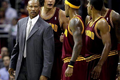 NBA最长连败纪录 76人创下了28连败