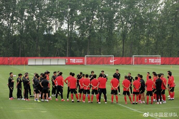 组装完成！除武磊外 所有26名国际球员都参加了在上海的首次训练