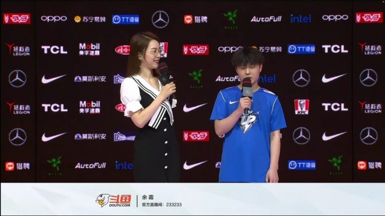 UP赛后采访ZS:马可想和火男一起玩 所以他会和他一起玩