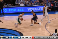 NBA常规赛独行侠111-101终结掘金5连胜 东契奇23分约基奇35分