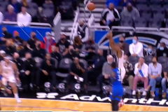 NBA常规赛篮网123-90大胜魔术 杜兰特30+5 哈登17+11+11