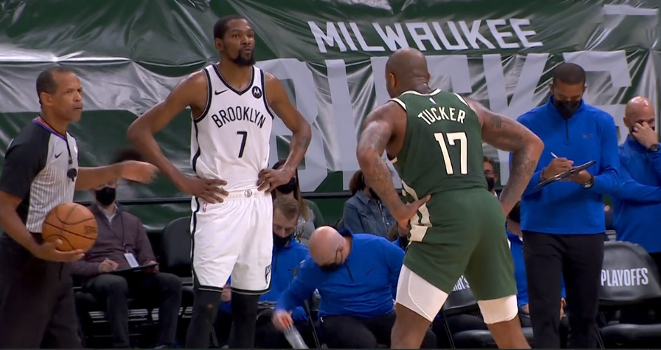 NBA-字母哥33 14杜兰特30 11雄鹿力克网