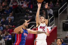 NBA常规赛活塞92-100不敌热火 希罗31分
