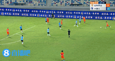 不讲理！费莱尼头球吊射破门！山东1-0领先大连人