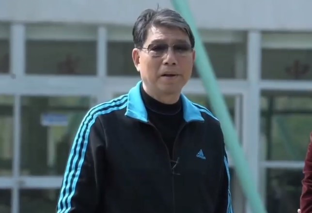 徐根宝:前12名的比赛 首先要有信心 留在国外做替补比留在国内好得多