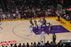 NBA常规赛湖人114-106战胜马刺 戴维斯34分