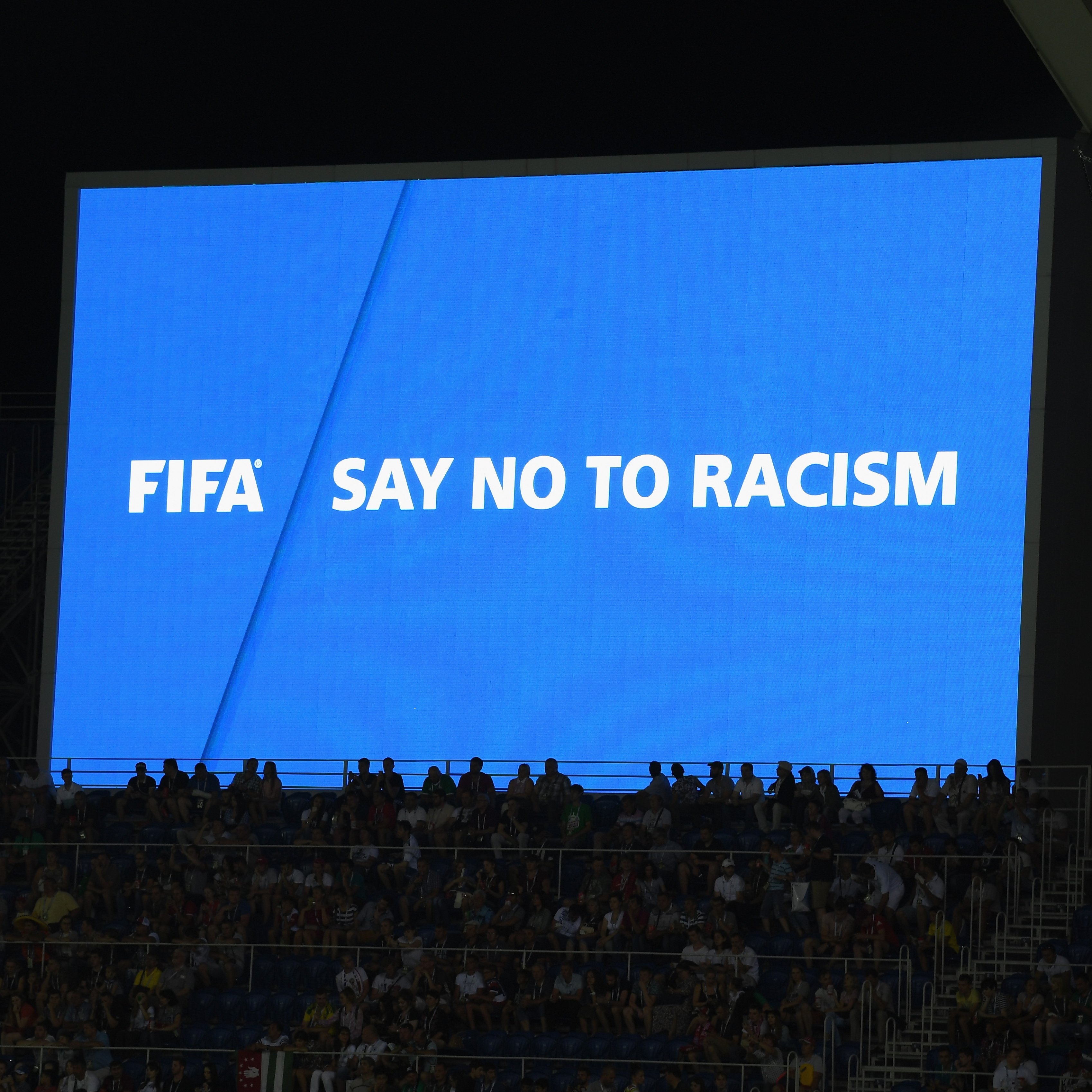 世体：FIFA将对种族歧视采取更严厉措