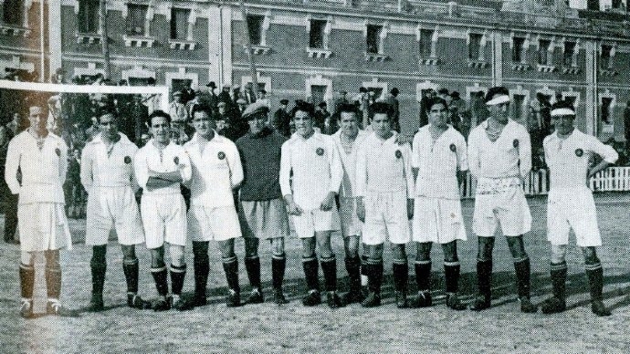 1929年的今天，皇马完成西甲首秀，最终银河战舰5-0击败对手