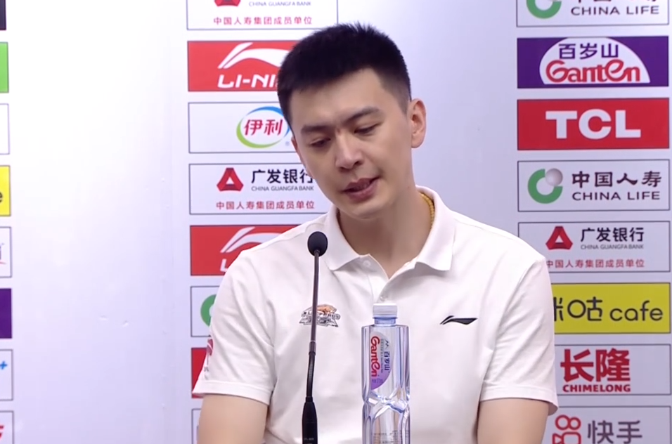 廖篮球总经理:杨明此前已辞职 该团队将限制参与娱乐节目