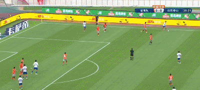 直击——费莱尼抢分1-0破泰山深圳