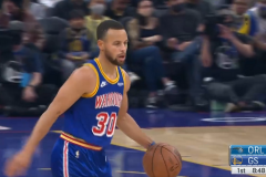 NBA常规赛勇士126-95大胜魔术 库里31分8助攻维金斯28分