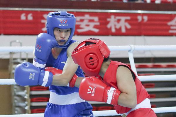 女拳全锦赛陈鑫丽获得45-48公斤级冠军
