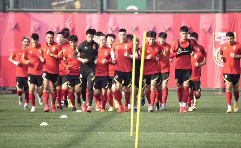 体育:国足今天晚饭后将前往苏州定居比赛区