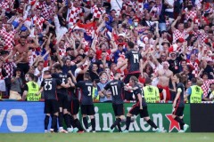 世界杯冠军和亚军同日出局 克罗地亚赢得了法国没有的赞誉