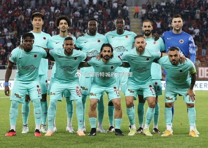 青年联合球迷强烈要求买断吴少聪，他们说只要吴在球队就不会丢球