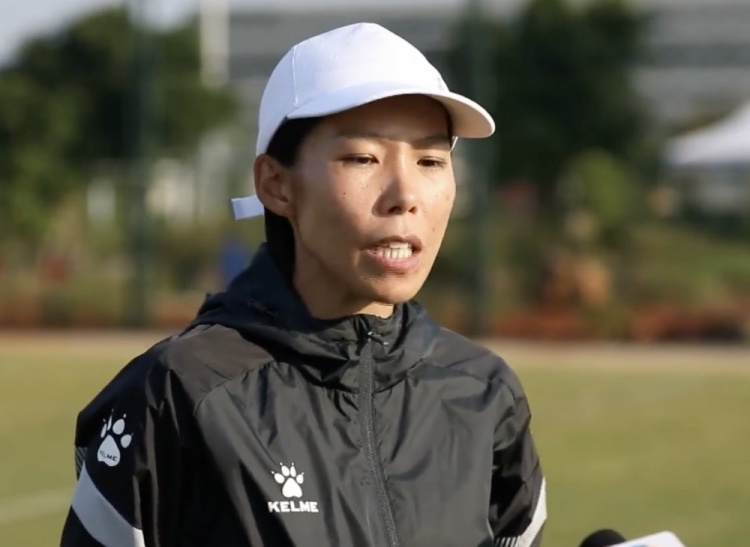 陈婉婷：没想过给自己女超执教首秀打分 每场都尽力做到最好