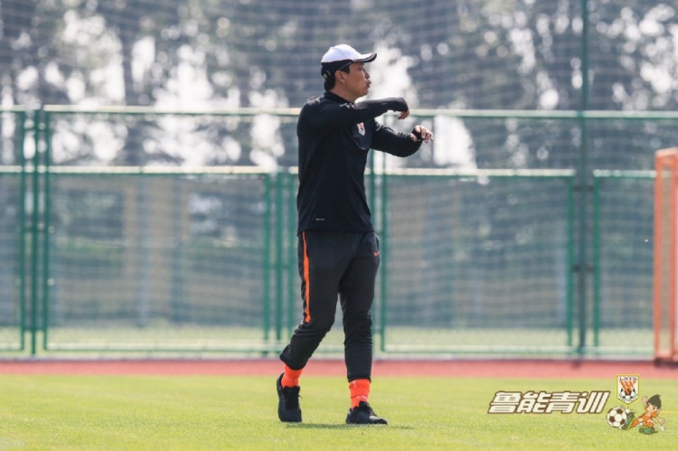 郑晋：亚冠比赛没有锻炼价值，年轻人要做好输球甚至崩盘准备