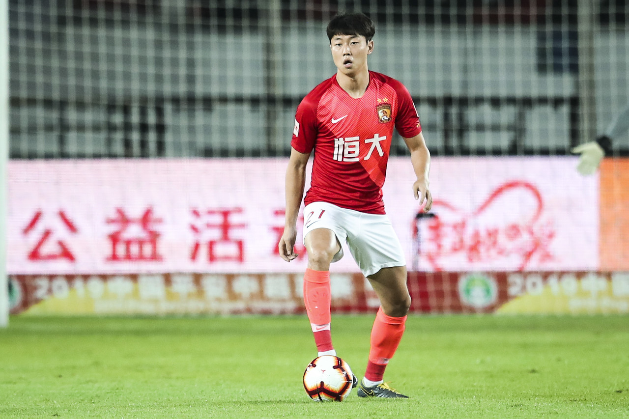 广州队球员高准翼转会武汉三镇
